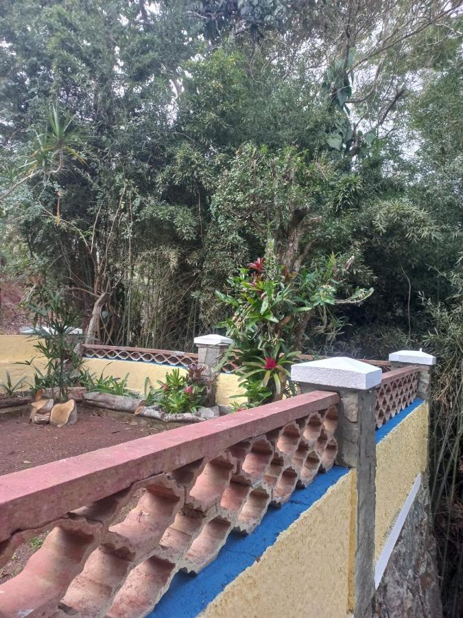 Casa Da Fonte Hospedaria Hotel Miguel Pereira Luaran gambar